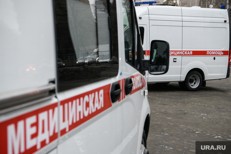 Вручение автомобилей скорой медицинской помощи. Екатеринбург , здоровье, медицина, скорая помощь, скорая медицинская помощь