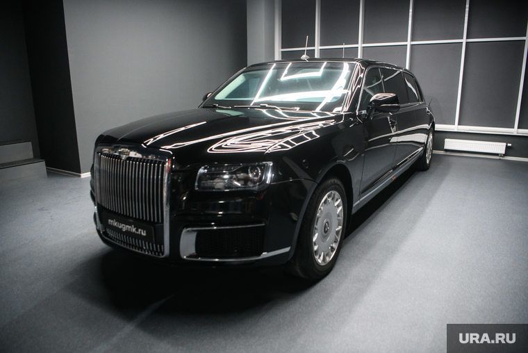 AURUS Senat Limousine в Музее автомобильной техники. Свердловская область, Верхняя Пышма, aurus senat limousine