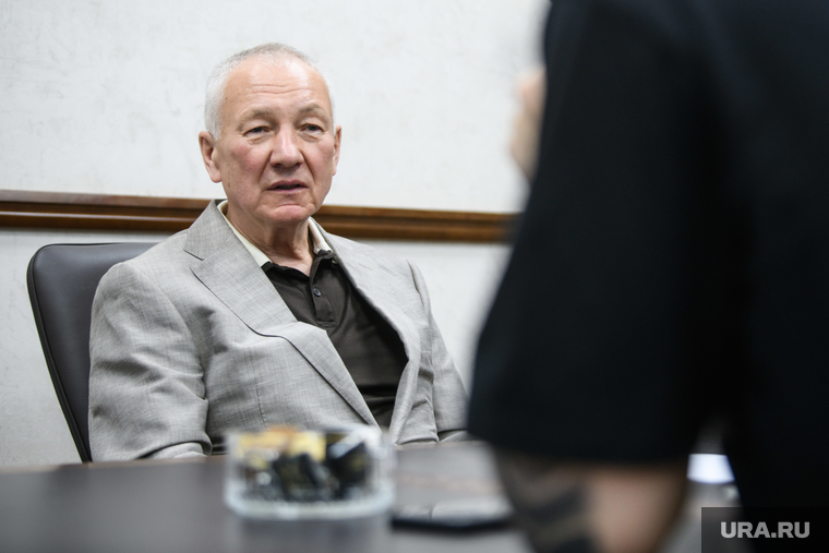Он сидел со многими известными арестантами