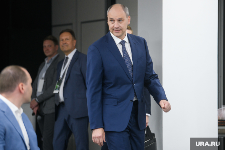 Сам Паслер, говорят, в работу технологов не особо вникает
