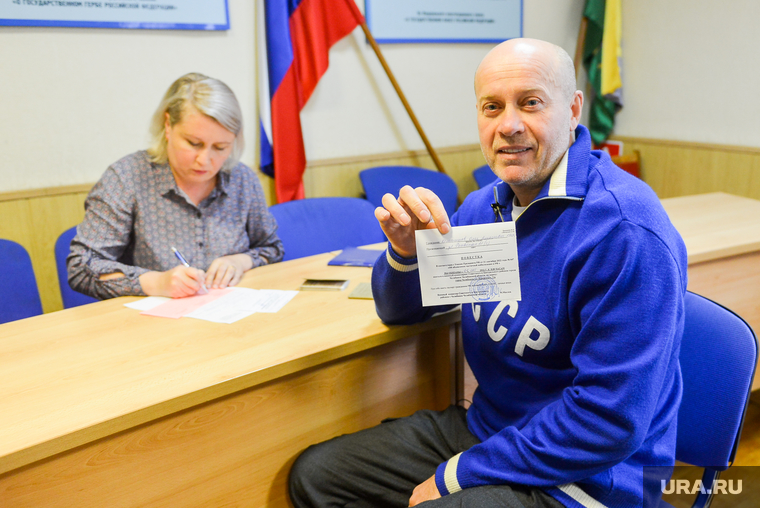 Повестку Олег Колесников получил 19 октября 2022 года