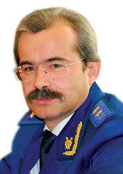 Должность, которую получил генерал Некрасов, считается очень влиятельной. Его предшественника – Юрия Синдеева (на фото) называли серым кардиналом генпрокуратуры РФ