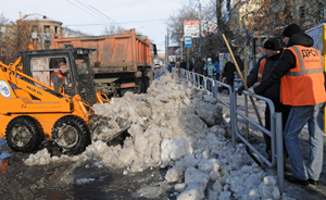               В понедельник коммунальная техника была замечена только на центральных улицах Челябинска              