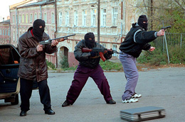               В Екатеринбург возвращаются лихие 90-ые: будет война за империю Равиля Хакимова. Или то, что от нее осталось              