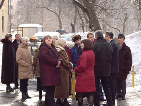               Сегодня власти города могут только советом обезопасить магнитогорцев, а уж им решать – связываться с новыми игроками или нет              