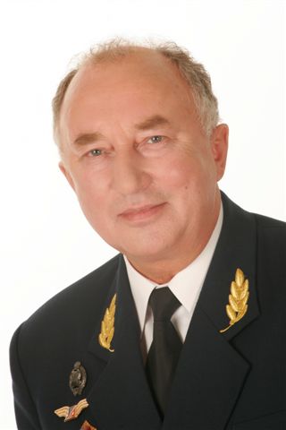               Сергей Скуратов              