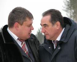               Роман Елин (слева) поразил губернатора – за два года запустил производство              