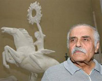               Автор челябинской статуи «Свободы» Вардкес Авакян и его шедевр, который не на что воять              