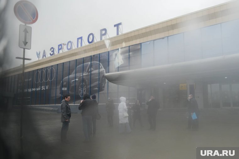 Авиаперевозчики задерживают выполнение рейсов через Челябинск
