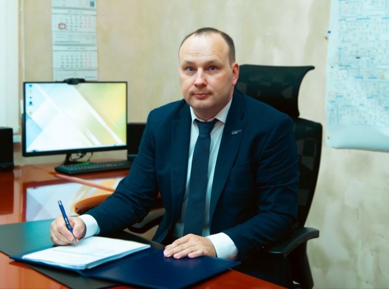 С сентября 2024 года Артем Порозов занимал пост директора Чайковских электрических сетей