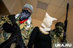 Один из оставшихся заложников- россиянин Харкин