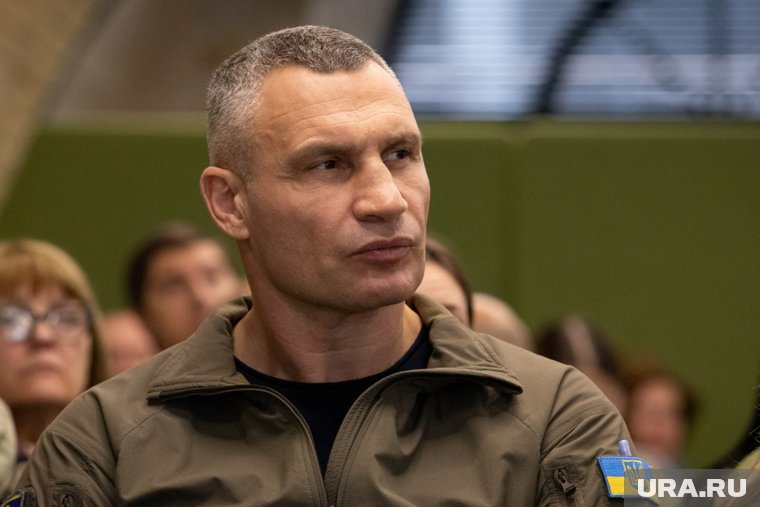 Кличко призвал жителей Киева оставаться в укрытиях