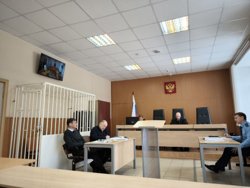 Прокурор задавал вопросы бизнесмену о закупленных окнах и вентиляции