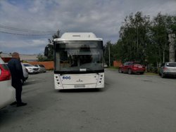 Автобус едва вместил всех желающих уехать в Салехард