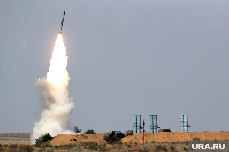 В МИД РФ подчеркнули, что создание США системы ракетной защиты «Золотой купол» вызывает обеспокоенность у России, но без паники