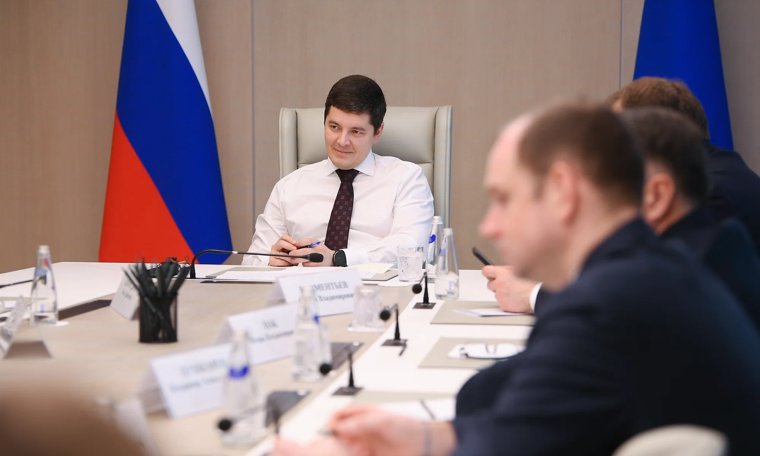 Дмитрий Артюхов провел заседание Совета глав