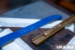 Несложный в изготовлении браслет ручной работы можно оставить себе или подарить близким