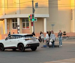 Девушку забрала реанимация, она не могла подняться