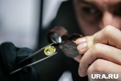 Цена такого турмалина с сертификатом подлинности может доходить до десятков миллионов рублей