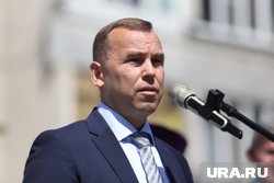 Шумков пожелал ветеранам ВДВ здоровья