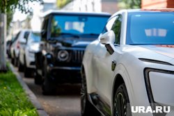 Иномарки помогут перевозить раненых и различные грузы