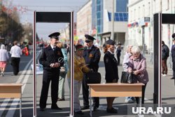 Для безопасности людей организованы КПП