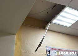 В зданиях обваливались конструкции и фиксировались трещины на стенах