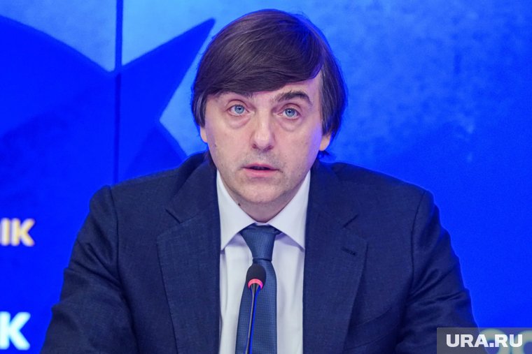 Минпросвещения определило единое время для изучения каждого школьного предмета, сообщил Кравцов