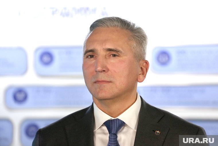 Награды от президента вручил глава региона Александр Моор