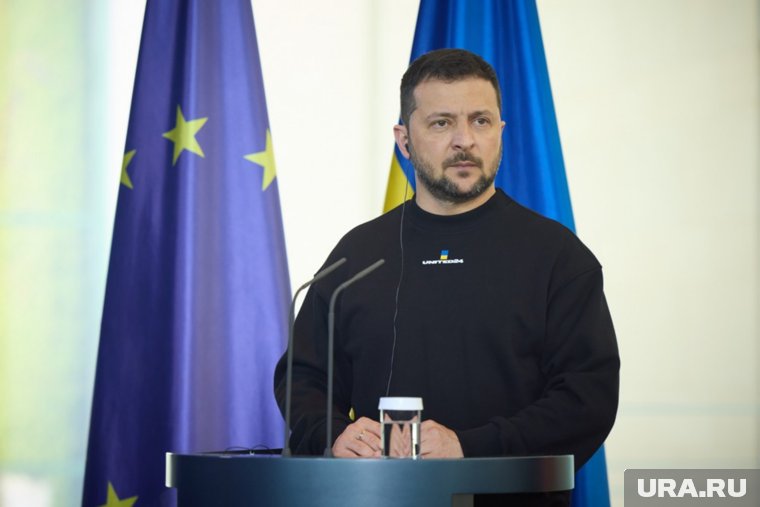 Зеленский заявил, что все украинские военнослужащие должны воевать до конца