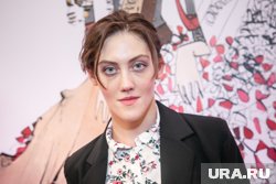 Полина Ауг снялась в клипе у Тилля Линдемана