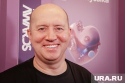 Бурунов встречается с Леви уже больше года