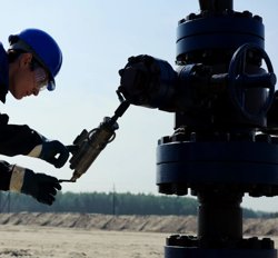 Нефтяникам ХМАО не хватает отечественного оборудования для изучения нефти
