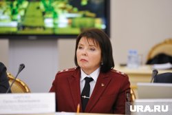 Галина Шарухо редко появляется на публике вне кителя 