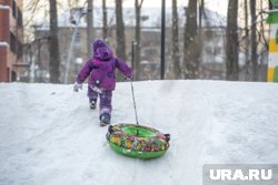 Курганцам напомнили об опасности получения травм при катаниях на тюбингах