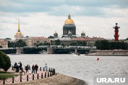 В центре Петербурга с 7 по 9 мая введут ограничения на движение транспорта