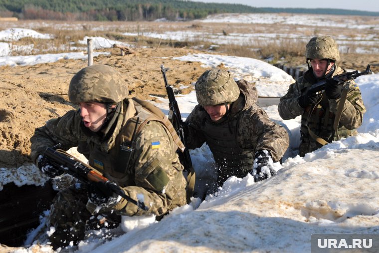 Некоторые украинские военные бросили свои позиции в Курской области