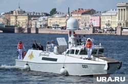 Патрульный катер имеет бортовой номер 001