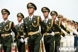 Китайские военные прошли маршем по Красной площади