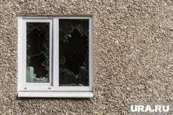 Мужчина пытался сбежать через окно
