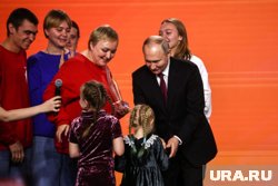 Крепкие семьи — оплот страны, заявил Владимир Путин
