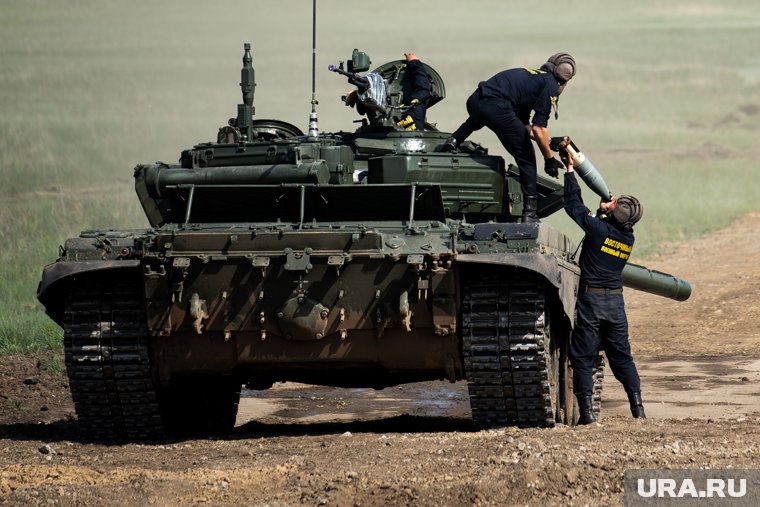 Офицер танкового взвода спас своего наводчика и вывел из окружения раненых бойцов