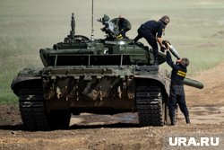 Офицер танкового взвода спас своего наводчика и вывел из окружения раненых бойцов