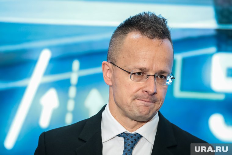 Сийярто отметил, что действия европейских лидеров способствуют затягиванию конфликта
