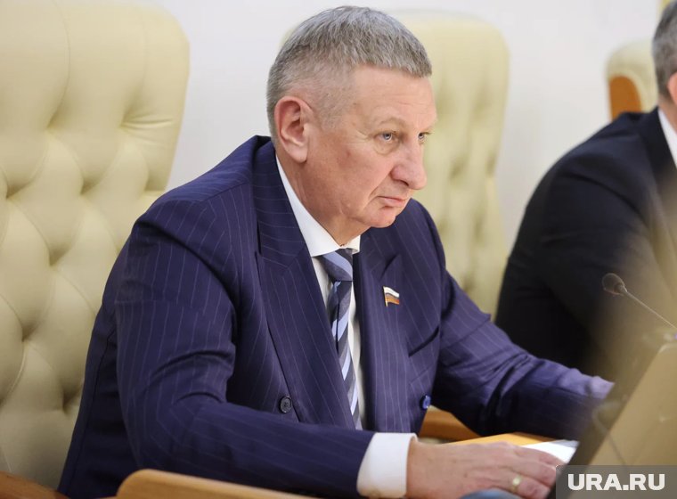 Сенатор от Курганской области Сергей Муратов ушел в отставку, но ему прочат переназначение