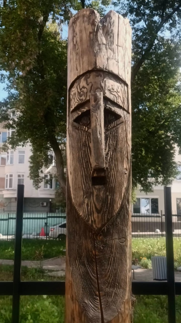 Столбы изображает коми-пермяцкого беса