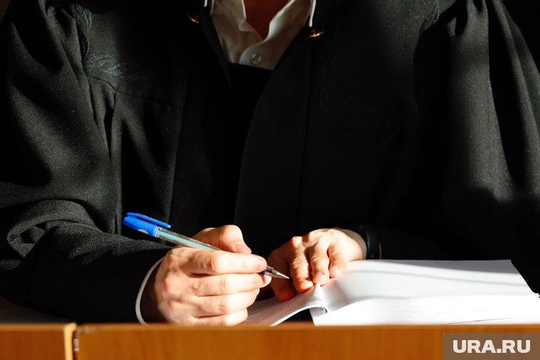 В суде Кургана будут слушать эксперта и следователя, работавших по делу о школе