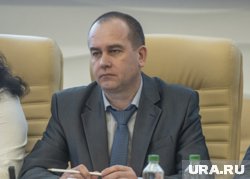 Депутаты разрешили администрации выплатить премию Владимиру Трескову 