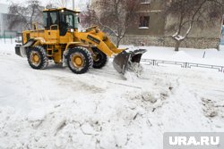 Снегоуборочная техника периодически ломается, а водители устают, объяснили чиновники