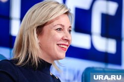 Захарова показала мем про Подоляка после его слов об агрессии России